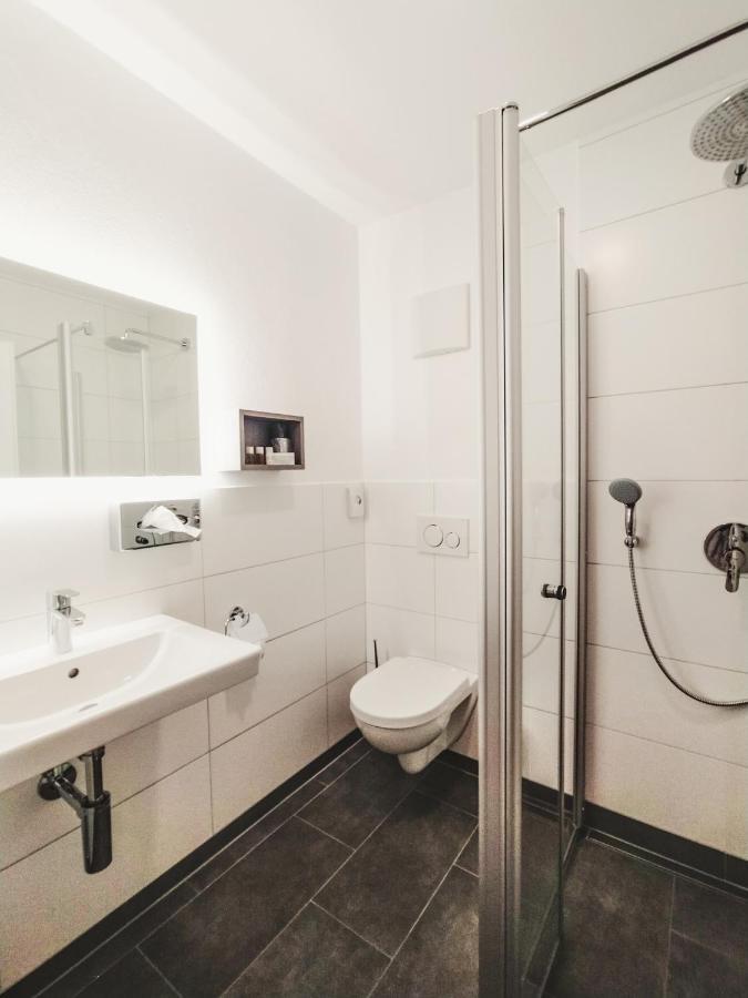 Dorfschaenke Deggendorf Hotel & Apartmenthaus Bilik gambar