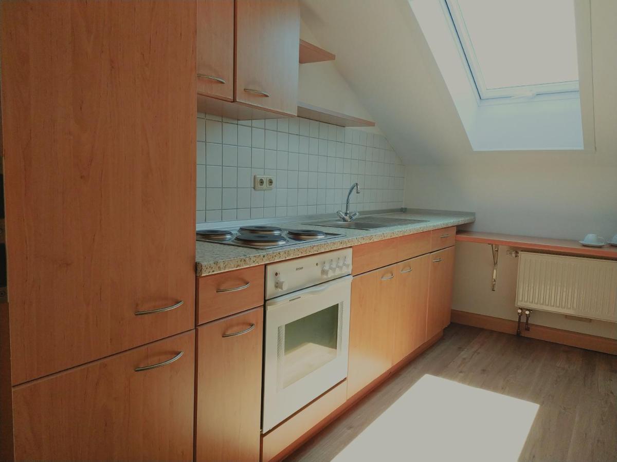 Dorfschaenke Deggendorf Hotel & Apartmenthaus & Biergarten, E-Bike-Verleih Kostenlos Bilik gambar