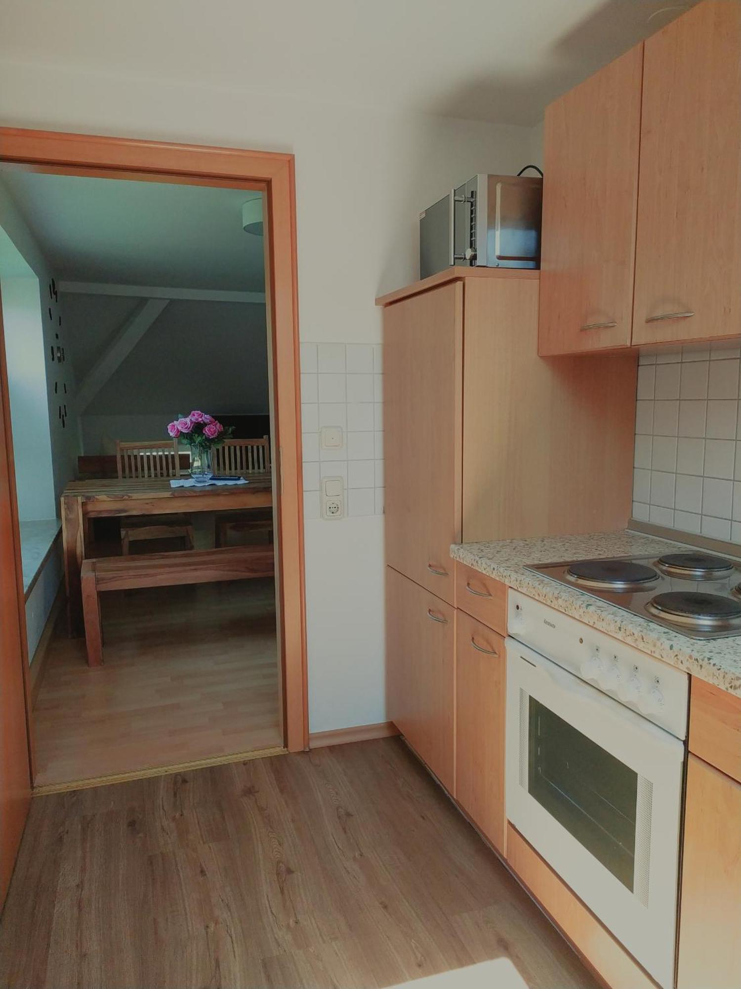 Dorfschaenke Deggendorf Hotel & Apartmenthaus & Biergarten, E-Bike-Verleih Kostenlos Bilik gambar